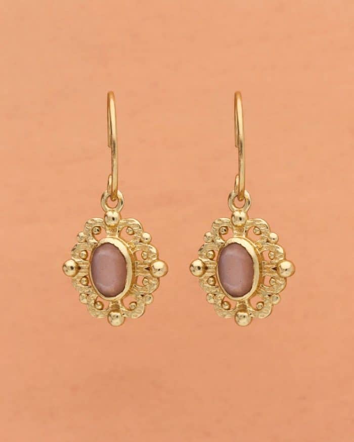 MJ earring hang Balsam peach ms & dots