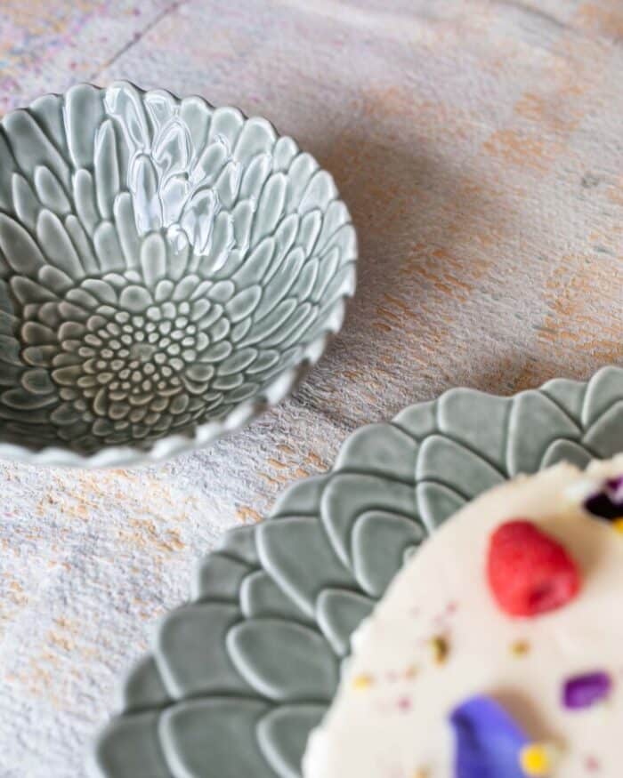 Bordallo Bloom Plate 34cm Ice Blue