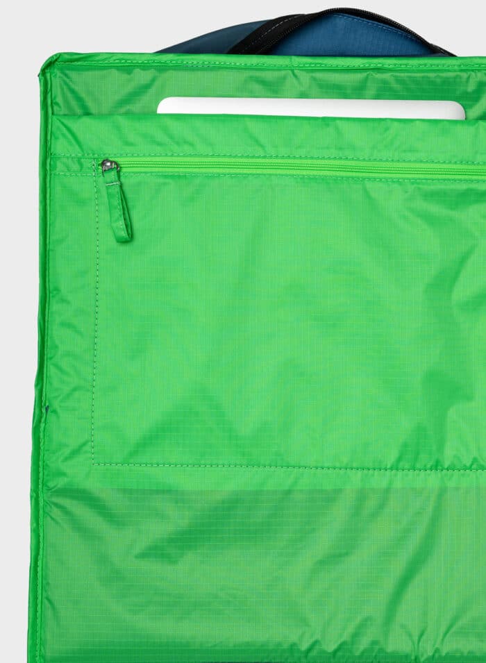 The New Tote Bag L Dark Patrol & Greenscreen