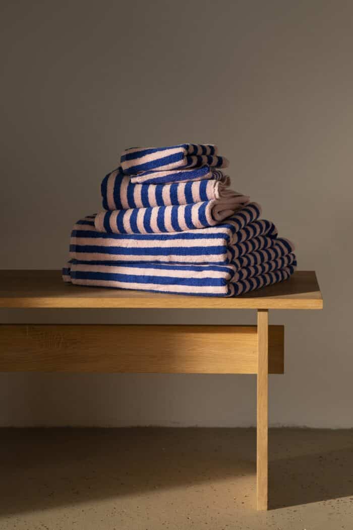 Naram Handdoek DazzlingBlue&Rose