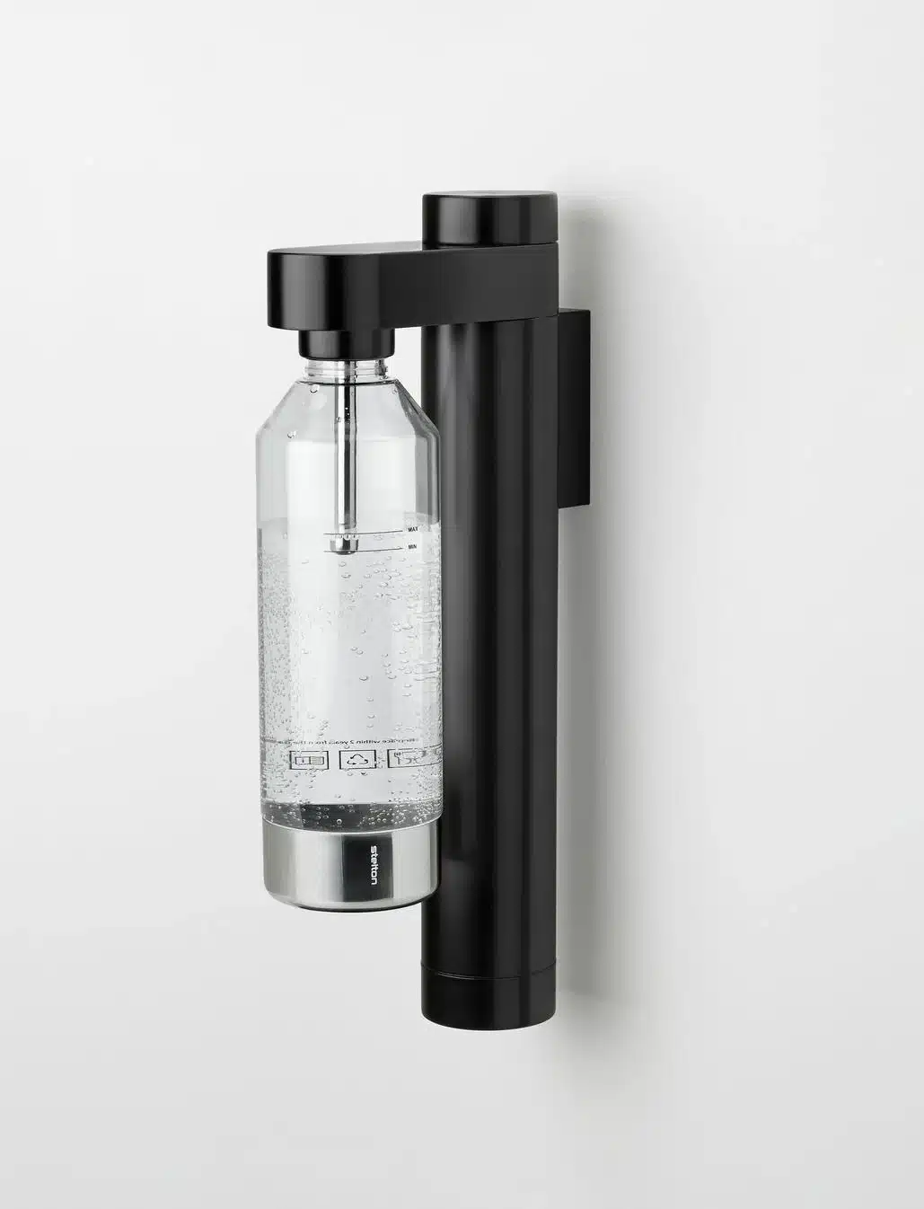 Brus Carbonator Wall black