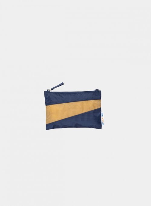 The New Pouch Small Navy & Camel