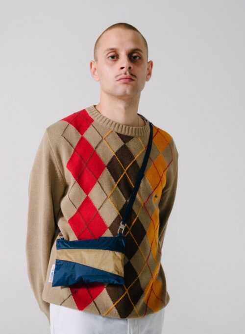 The New Pouch Small Navy & Camel