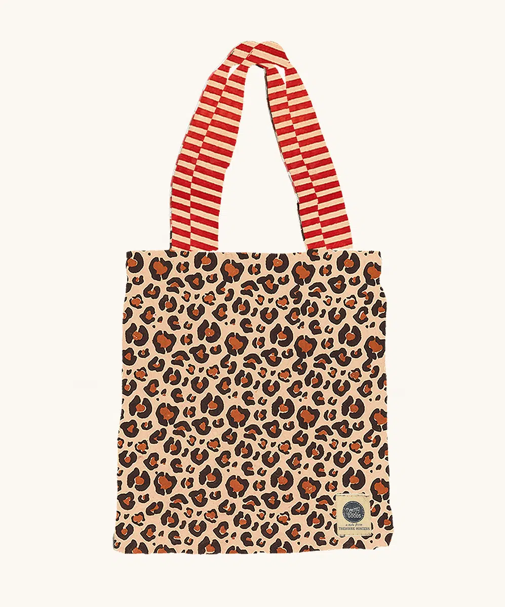 Leopard Single Throw in Tote Bag
