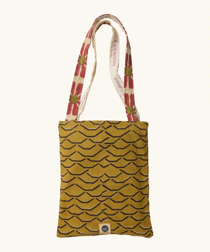 Single Throw Erin in Tote Bag