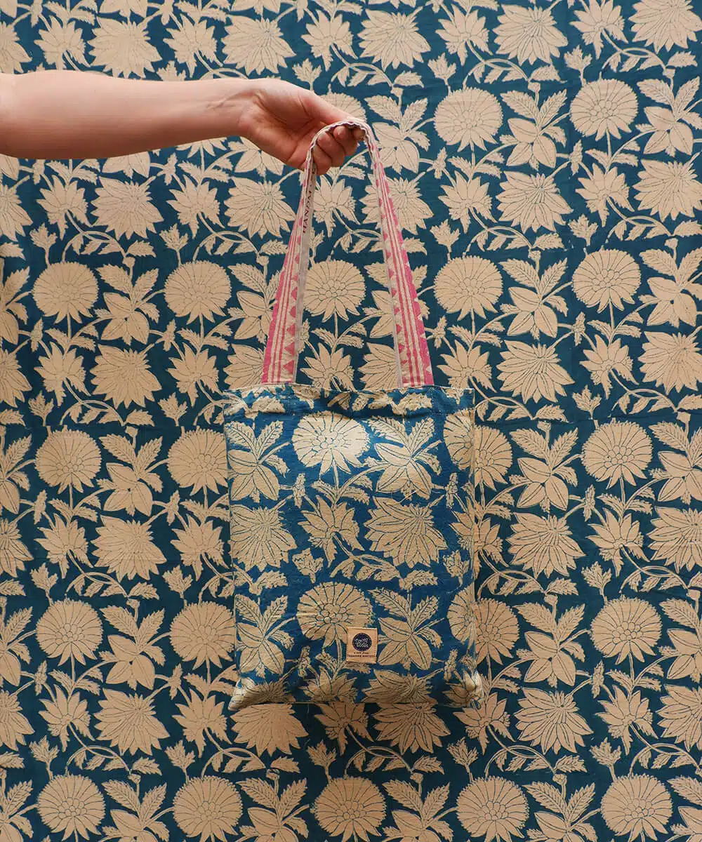 Single Throw Lullaby in Tote Bag