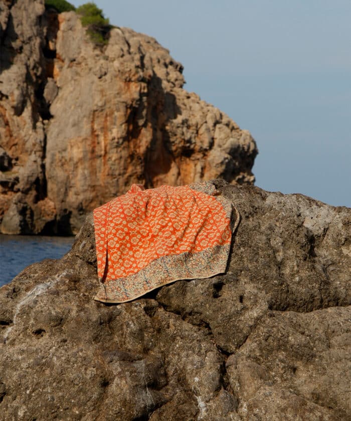 Doing Goods Single Throw Ulla in Tote Bag