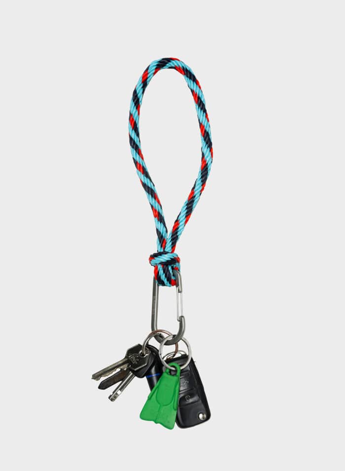 Susan Bijl Kumihimo Keychain Water & Red Alert