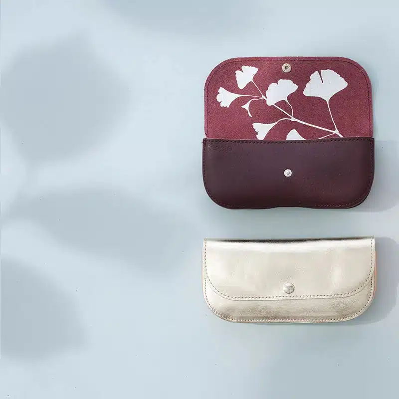 Brillenhoes Leer Sunny Greetings aubergine