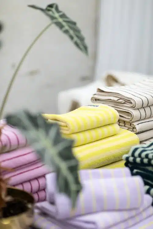 Naram Handdoek small Lilac & Neon Yellow