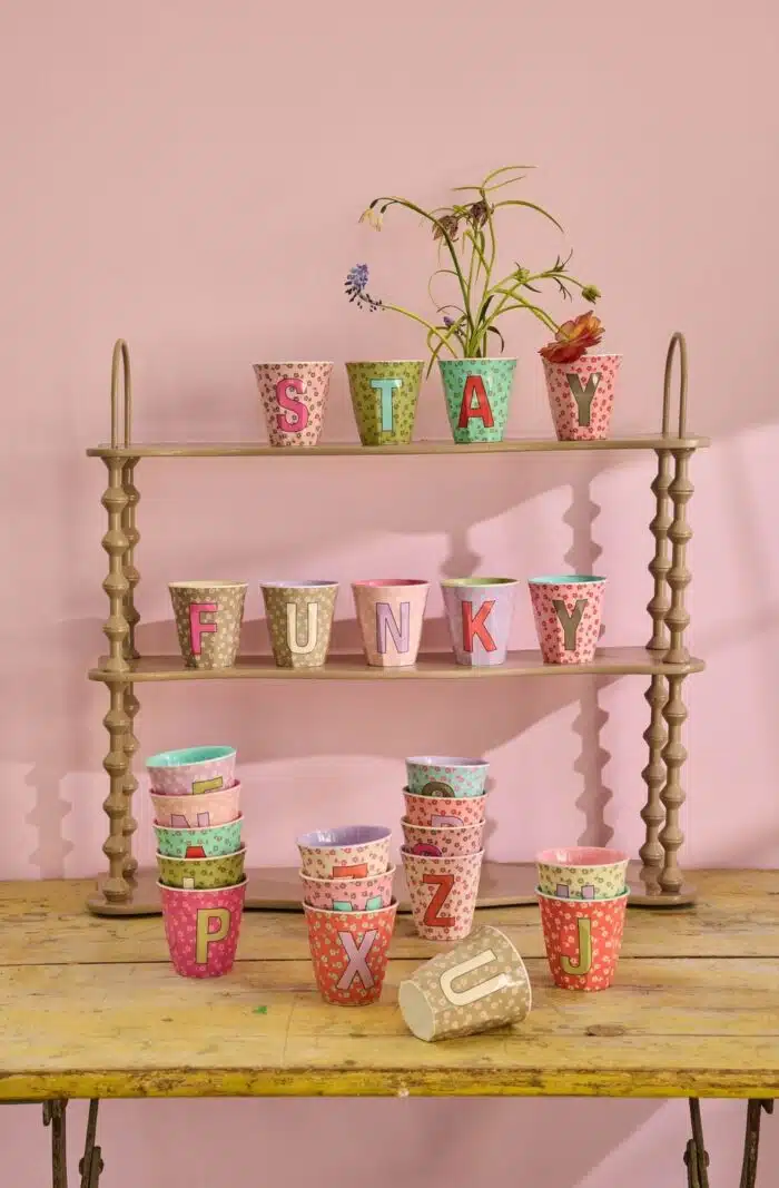 Rice Alfabet beker O Flowers