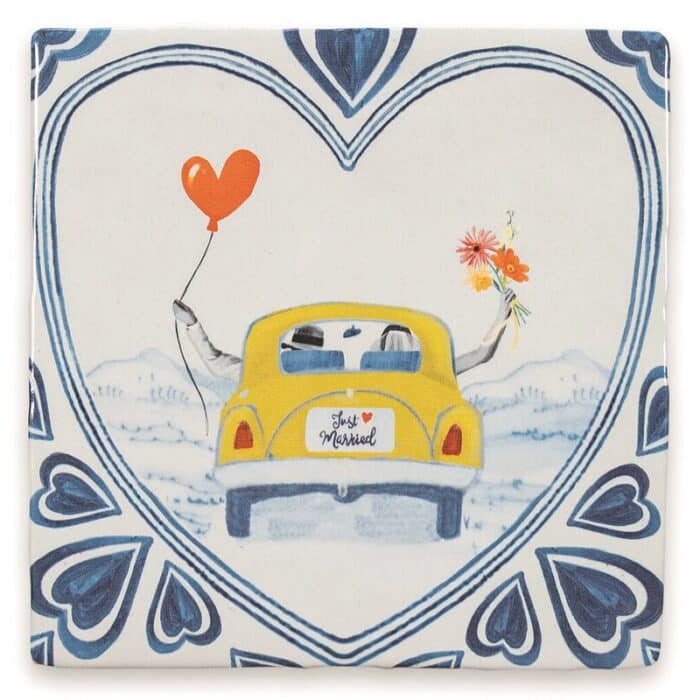 Storytile Just married, off we go!