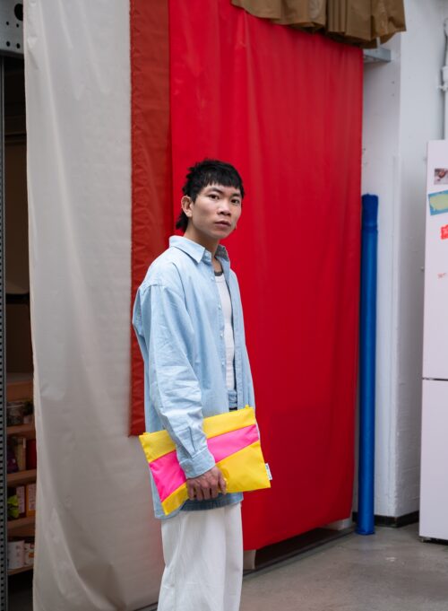 The New Pouch Large TVYellow& FluoPink