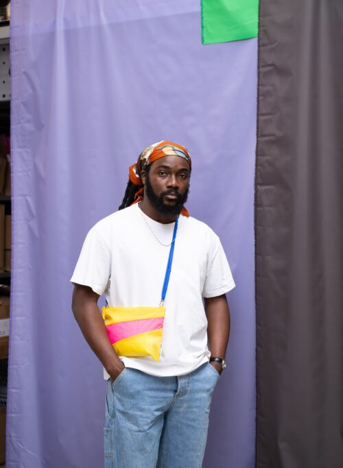 The New Pouch Medium TVYellow& Fluo Pink