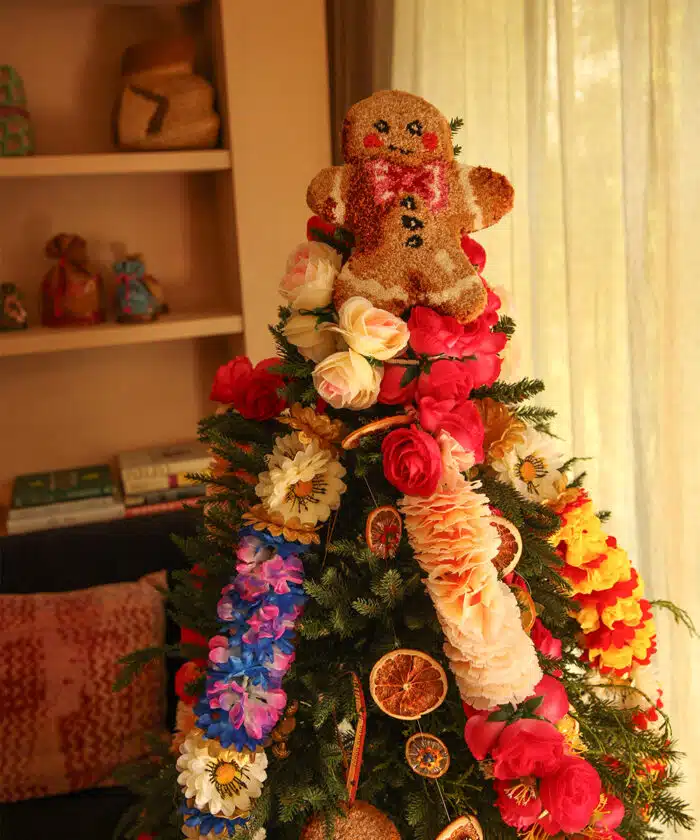 Mr Ginger Bread gift hanger
