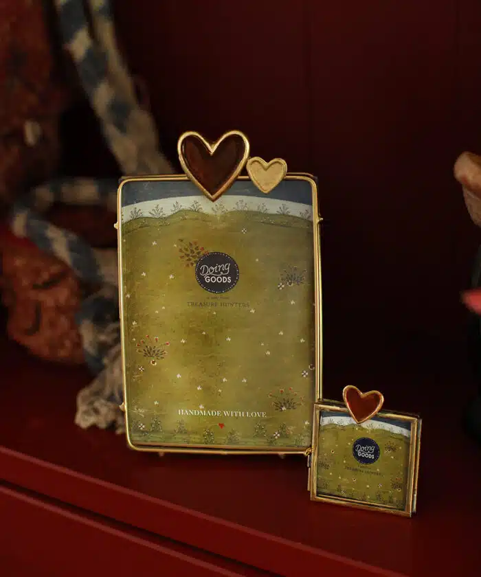 Mini Frame Heart Pyar