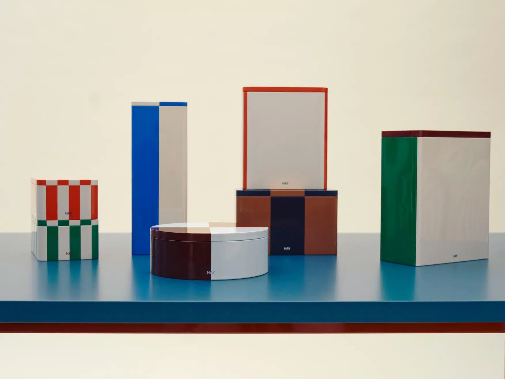 Blik small Red - Offwhite