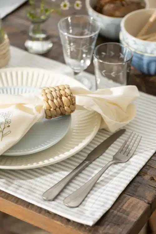Placemat dusty blue streep
