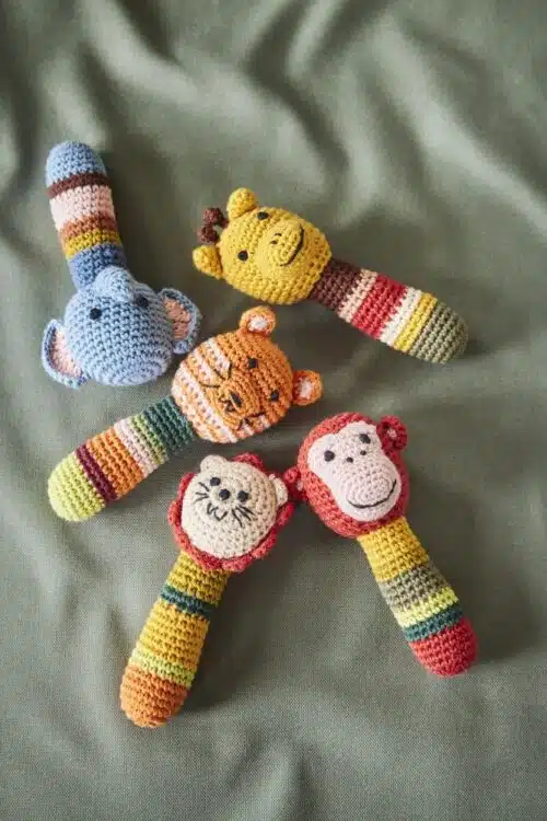 Rammelaar gehaakt Jungle Tijger