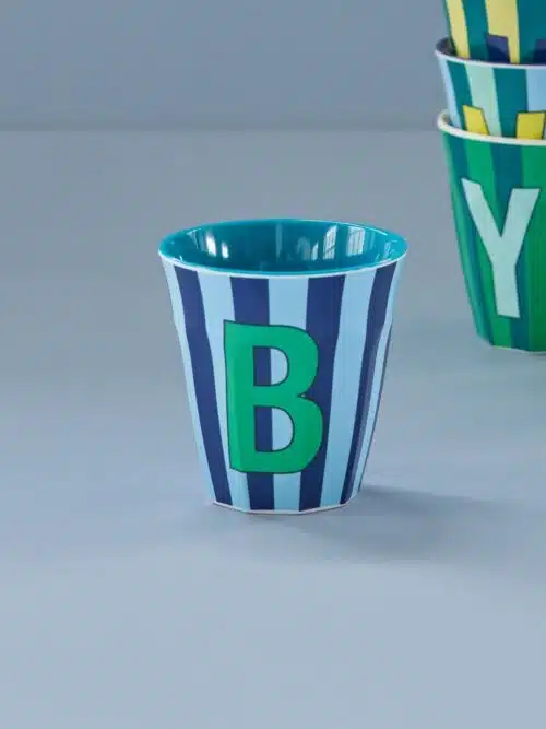 Alfabet beker B blauw streep