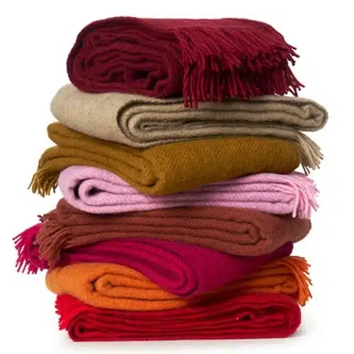 Plaid lamswol Gotland Cerise