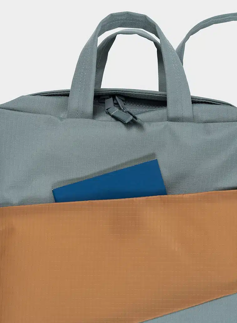 The New Backpack Grey & Camel