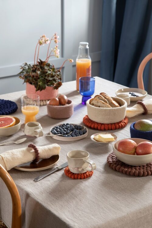 Coaster Vilt Large Rusty Red