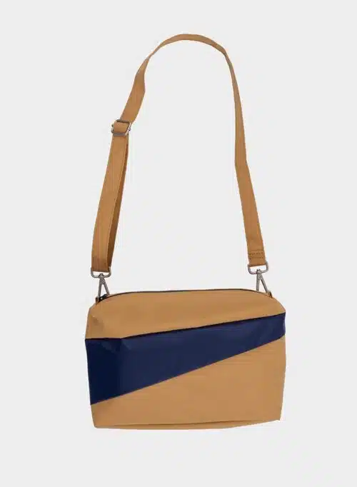 The New Bum Bag Medium Camel & Navy