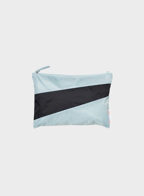 The New Pouch Medium Surf Spray & Black