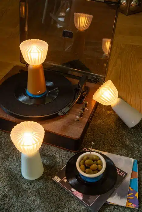 Lamp Swiing - Gingerbread